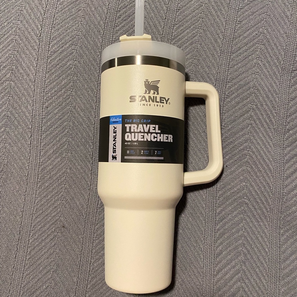 Stanley Adventure Quencher Cream 40 Oz Big Handle Travel Tumbler Cup Outdoors